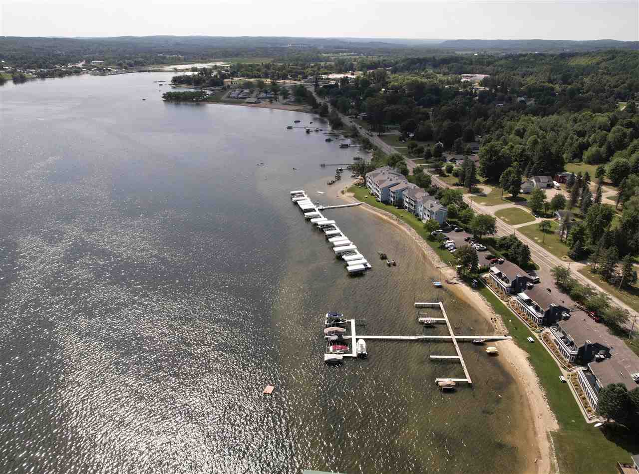 506 N Lake Unit: 11