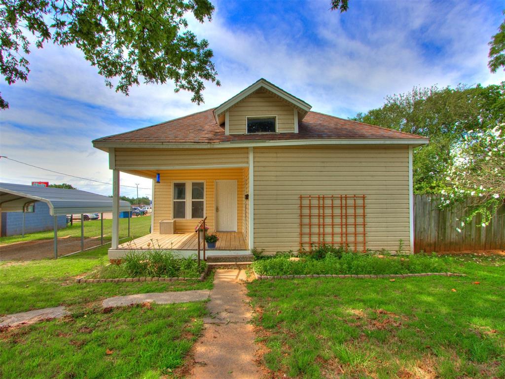 516 W Apache Street