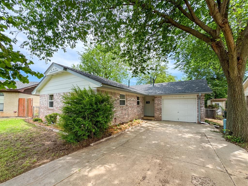 1736 Brandon Circle