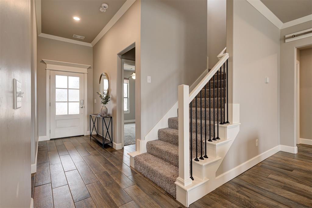 12709 Pinewood Lane