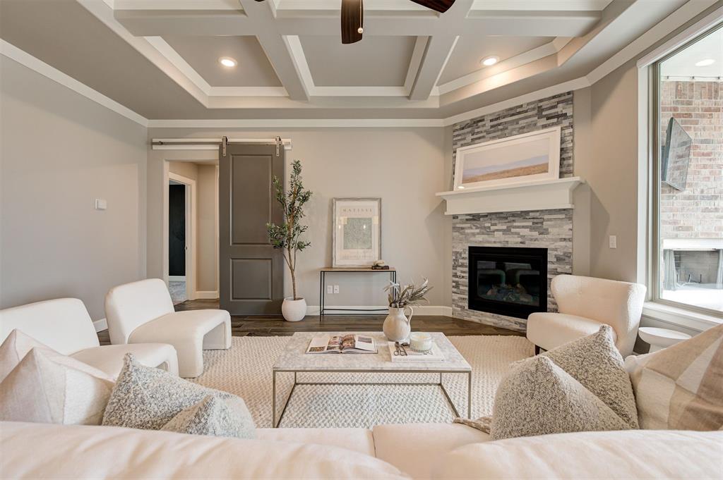 12709 Pinewood Lane