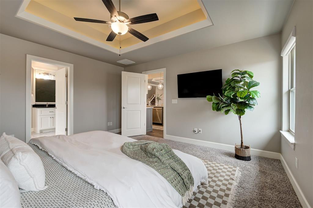 12709 Pinewood Lane