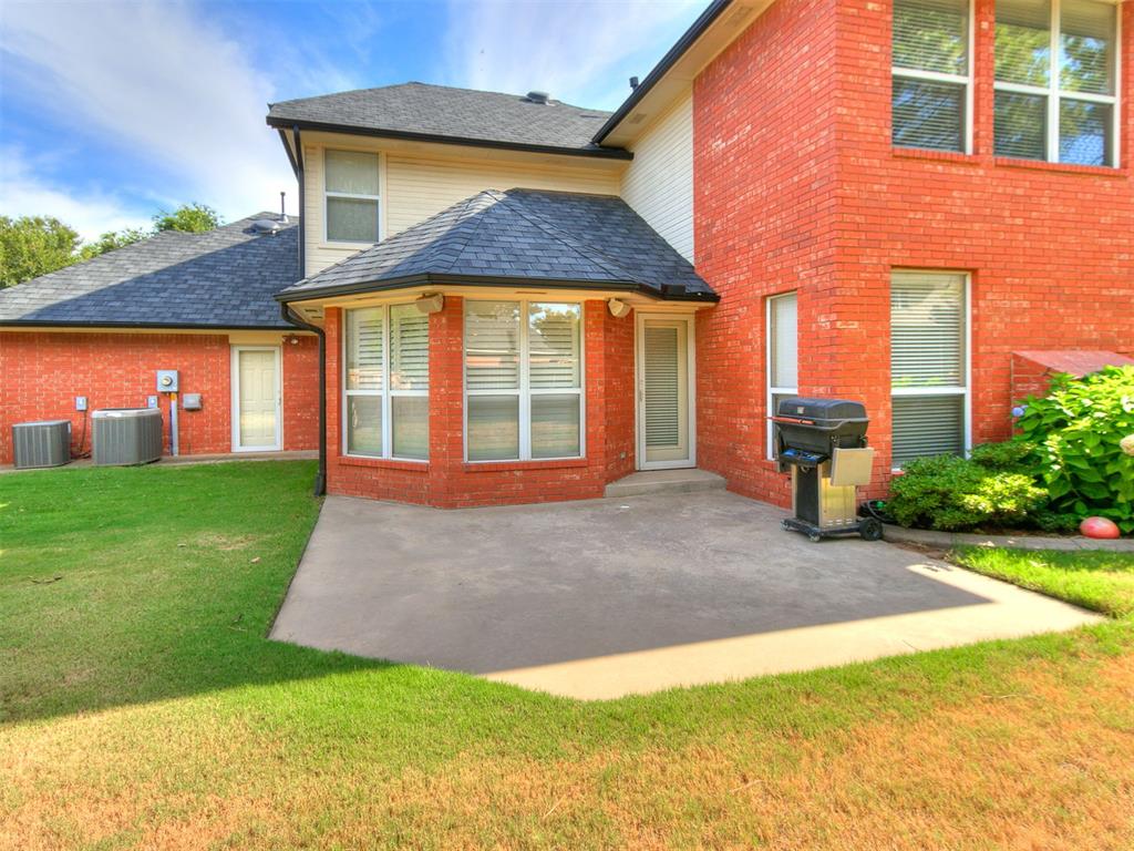 3301 Riverwalk Drive