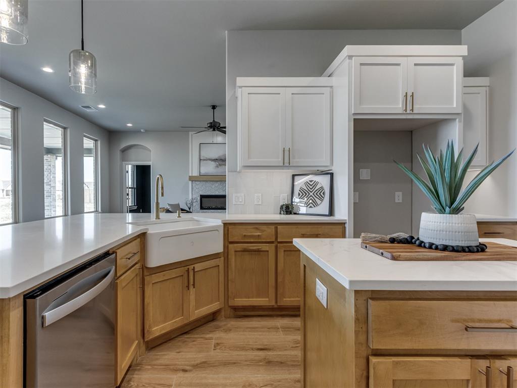 1933 SW 41st Terrace