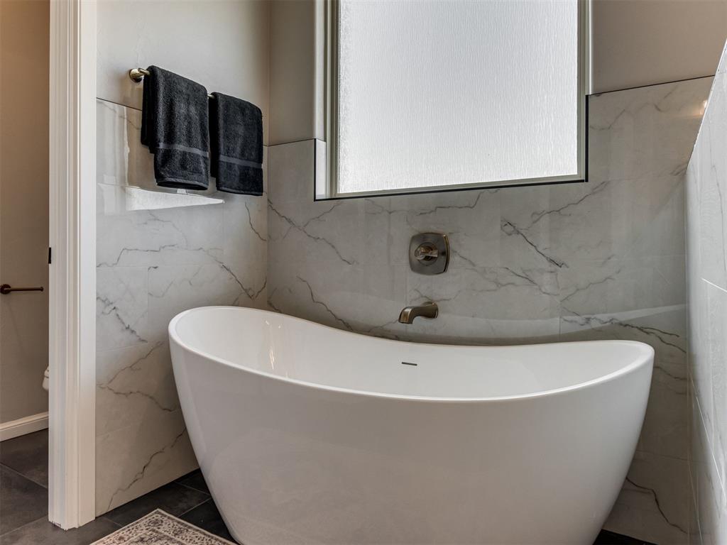 1933 SW 41st Terrace