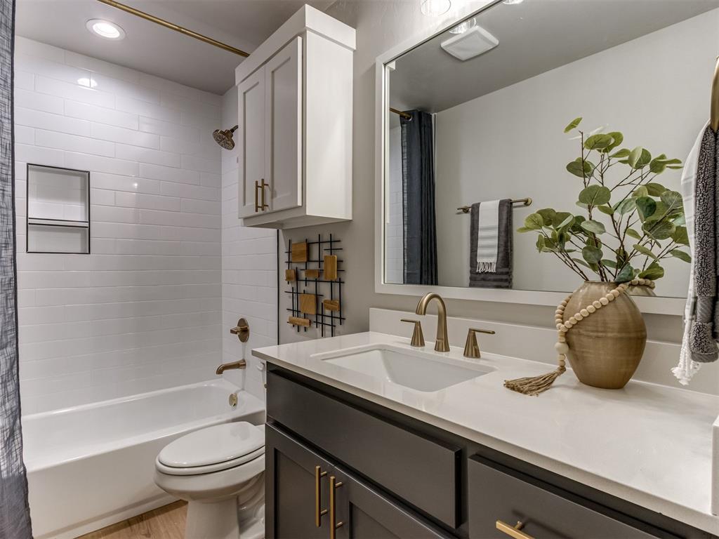 1933 SW 41st Terrace