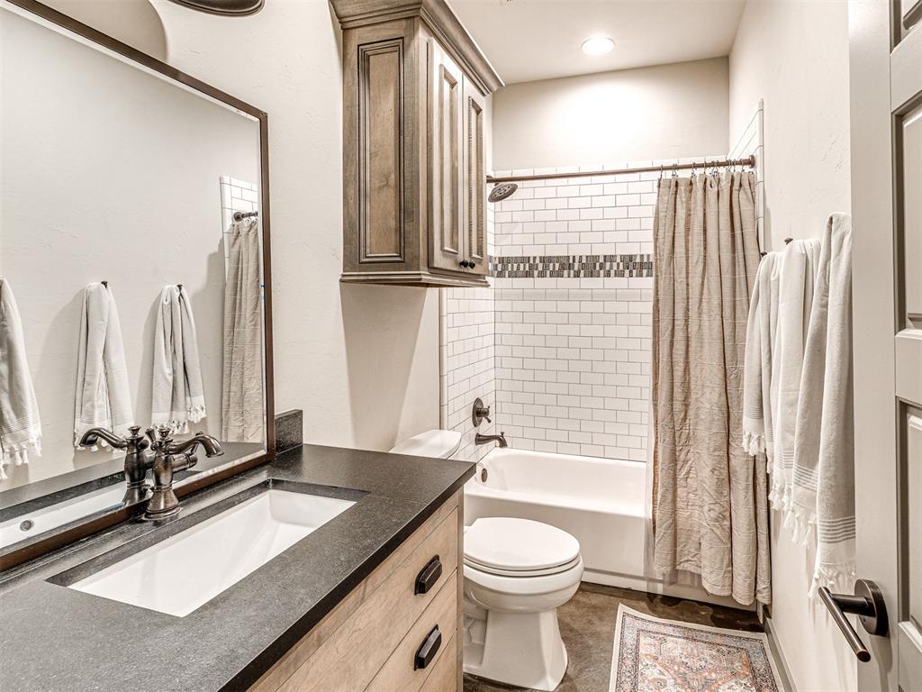 1907 Rosebrook Court