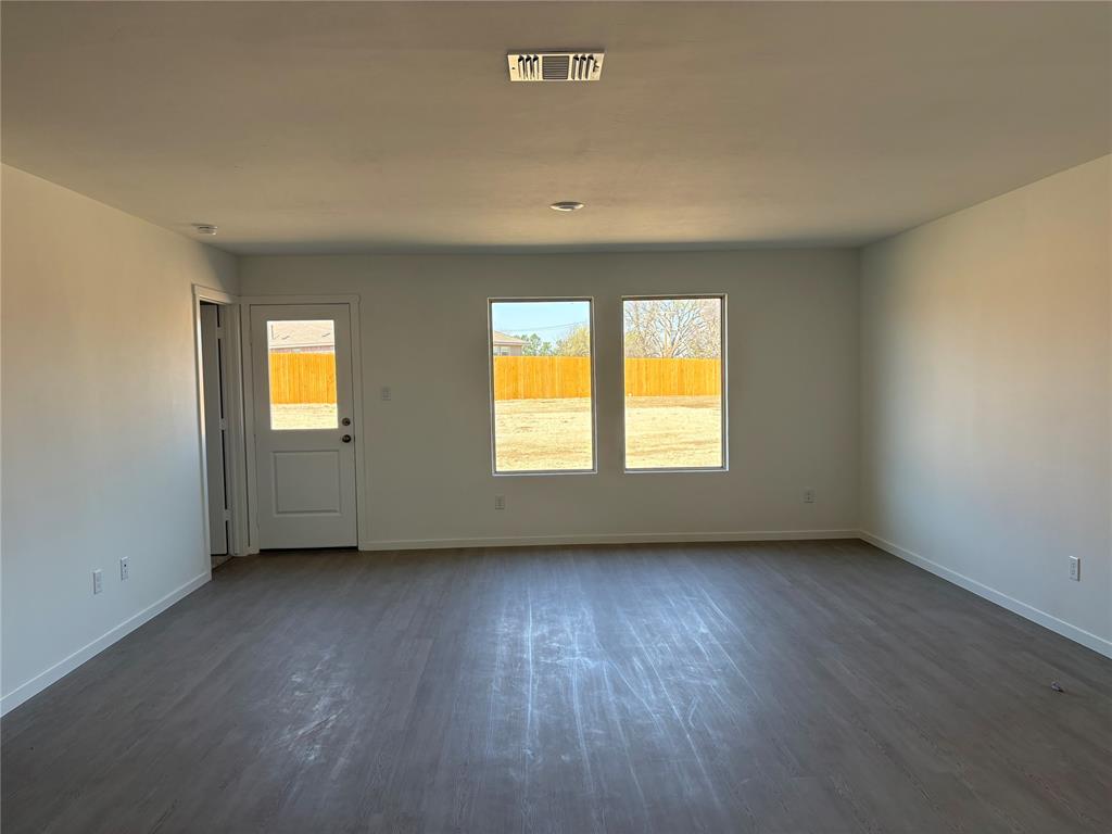 1901 Chestnut Oak Court