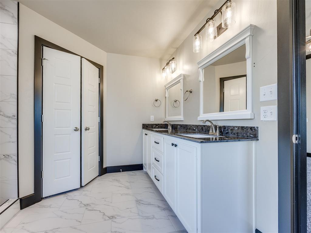 1525 NW 17th Place