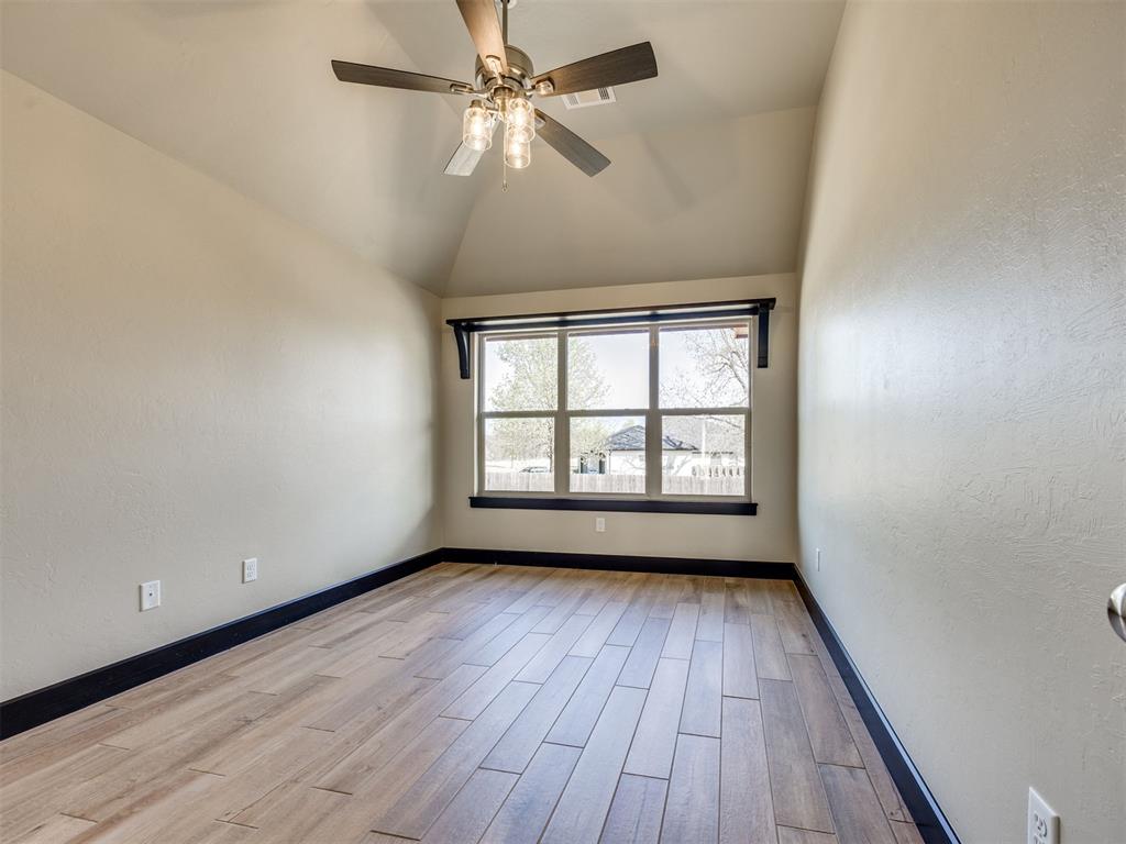 1525 NW 17th Place