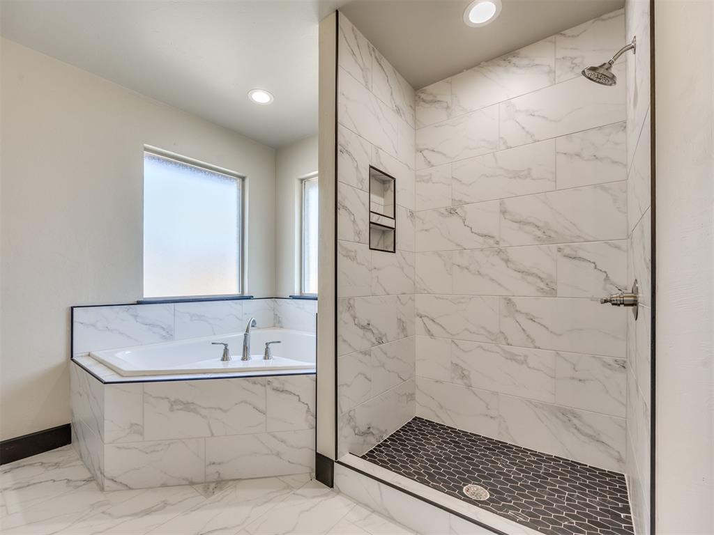 1525 NW 17th Place