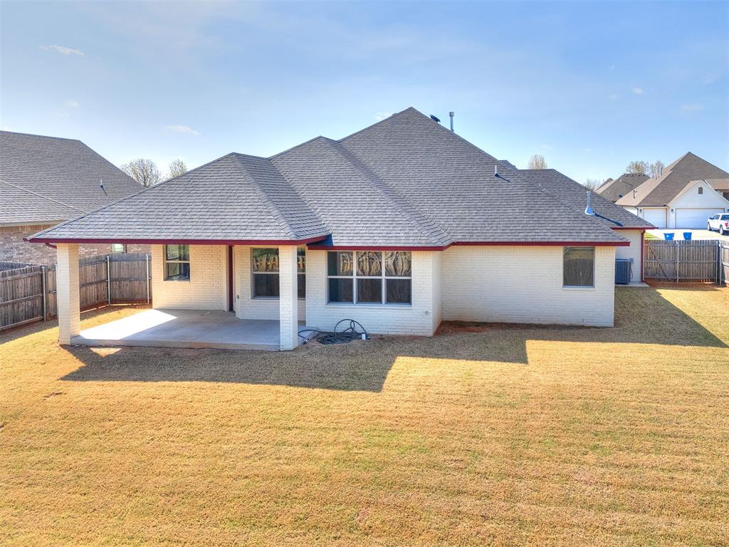 1525 NW 17th Place