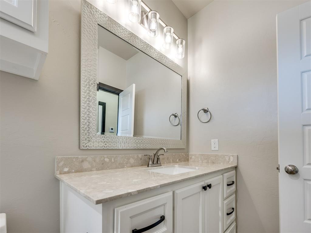 1525 NW 17th Place