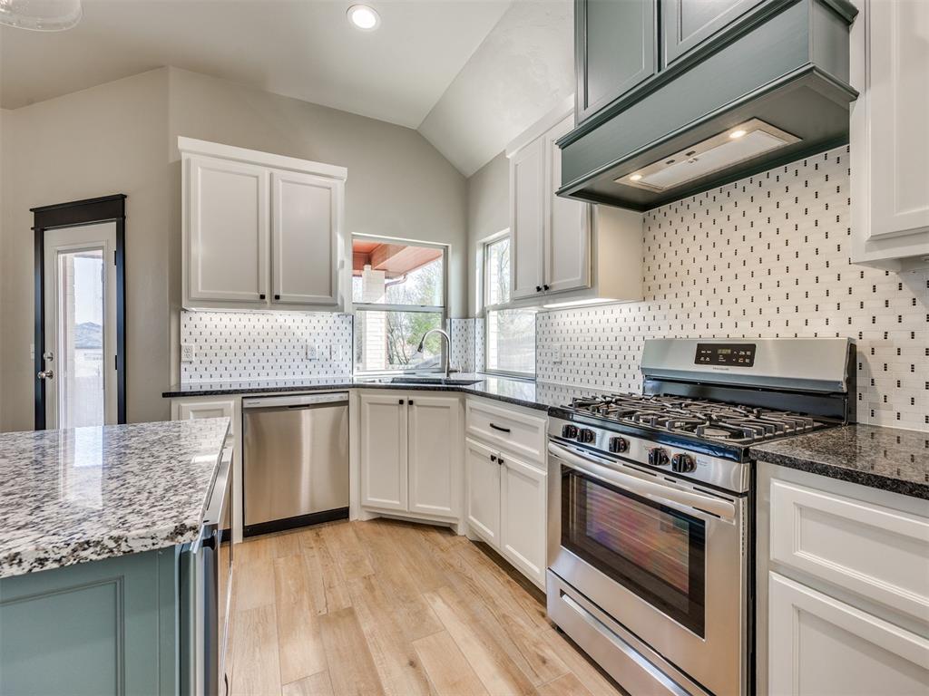 1525 NW 17th Place