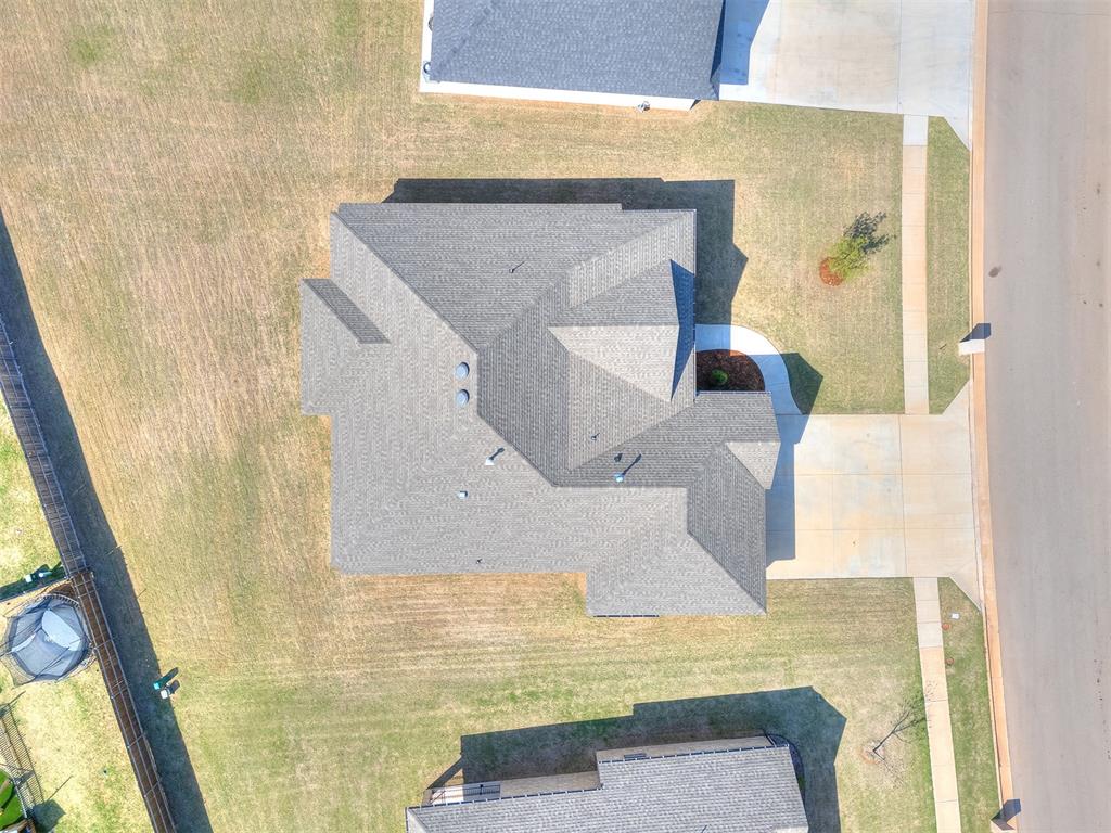 1124 NW 17th Place