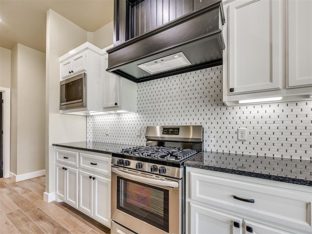 1124 NW 17th Place