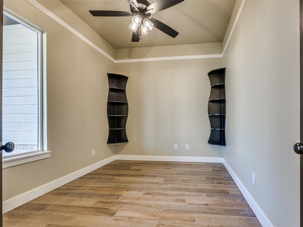 1124 NW 17th Place