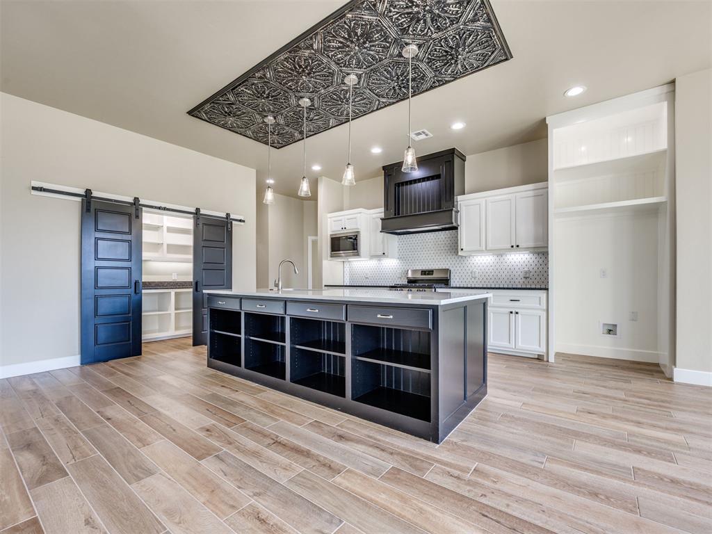 1124 NW 17th Place