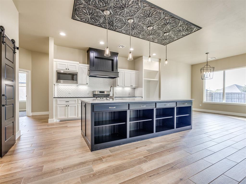 1124 NW 17th Place
