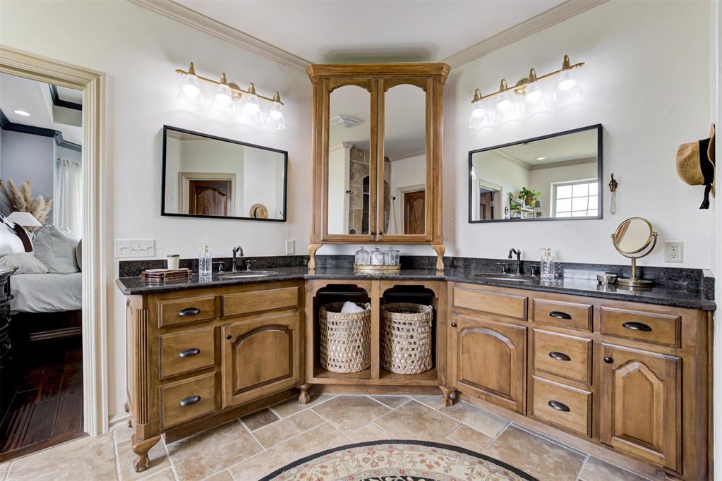 17900 Chatham Hills Road