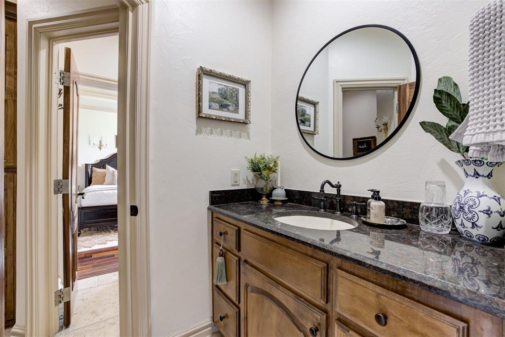 17900 Chatham Hills Road