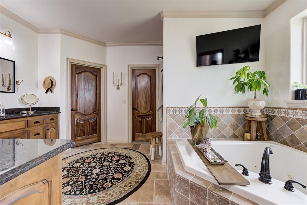 17900 Chatham Hills Road