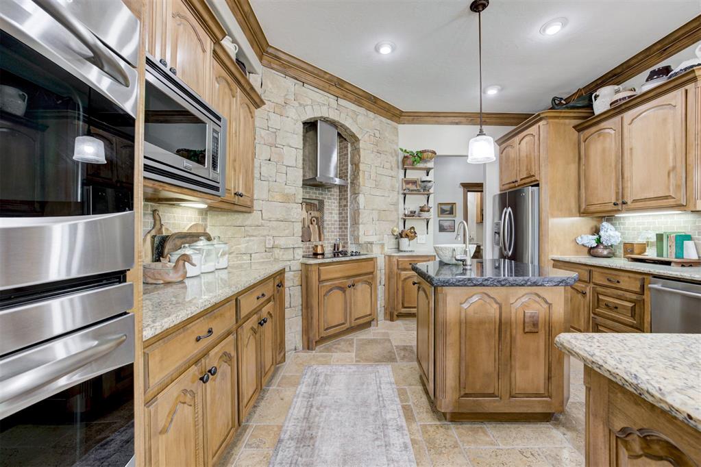 17900 Chatham Hills Road