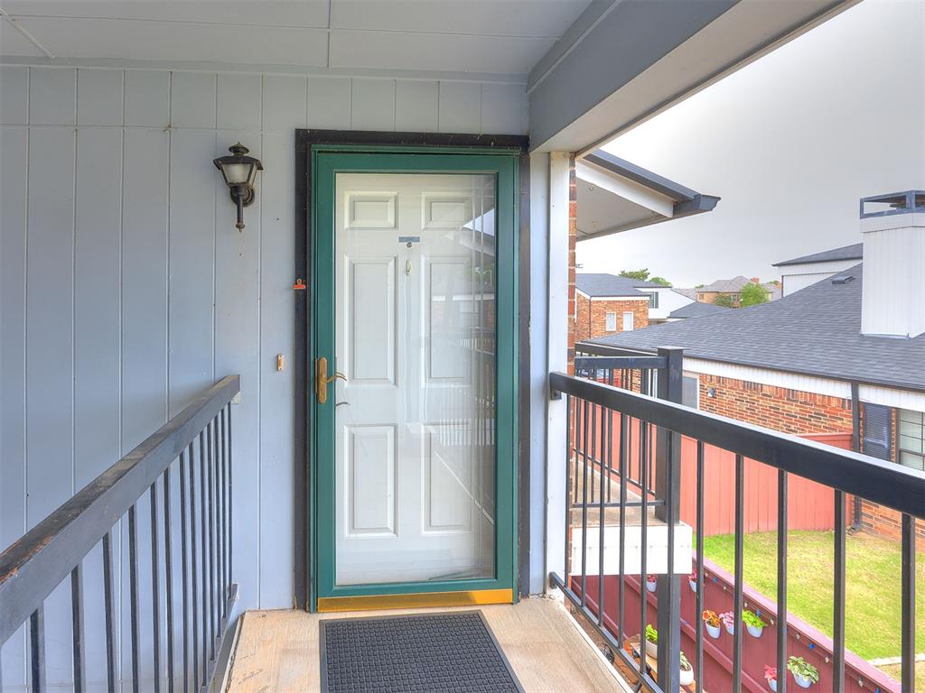 3003 River Oaks Drive Unit: 204