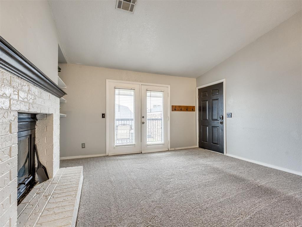 3003 River Oaks Drive Unit: 204