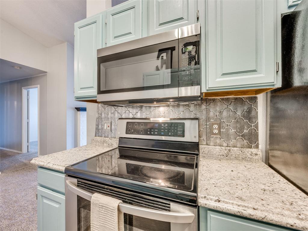 3003 River Oaks Drive Unit: 204