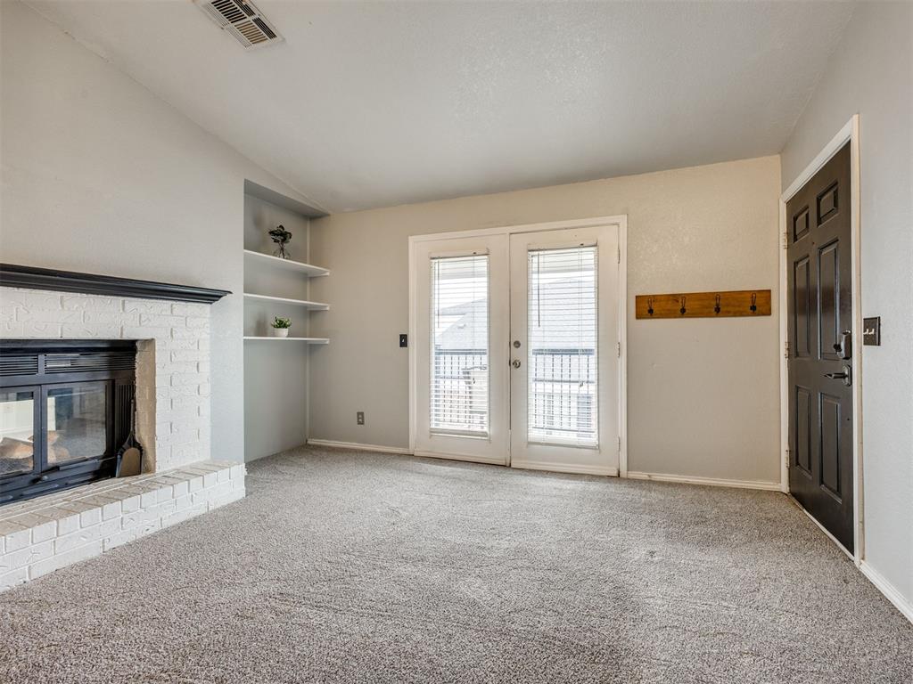 3003 River Oaks Drive Unit: 204