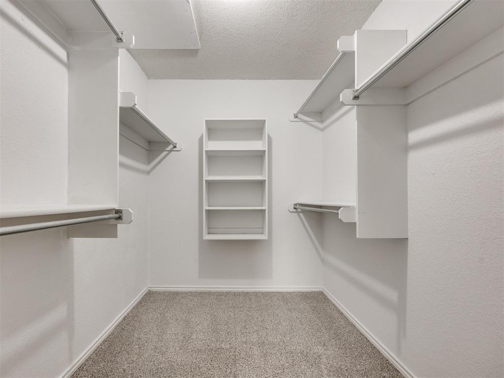 3003 River Oaks Drive Unit: 204