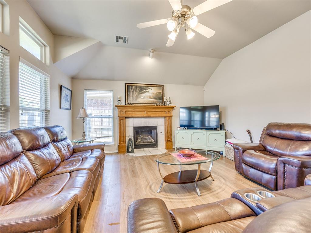 516 Woodsong Drive