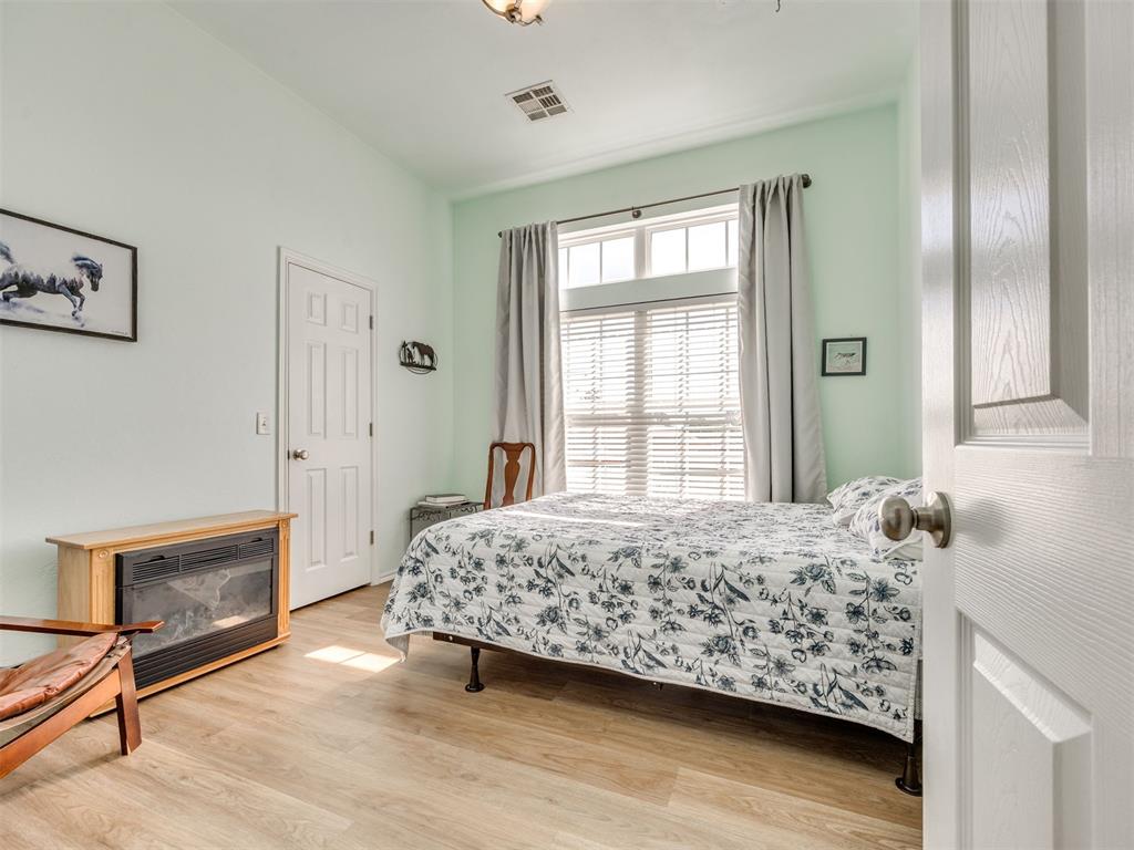 516 Woodsong Drive