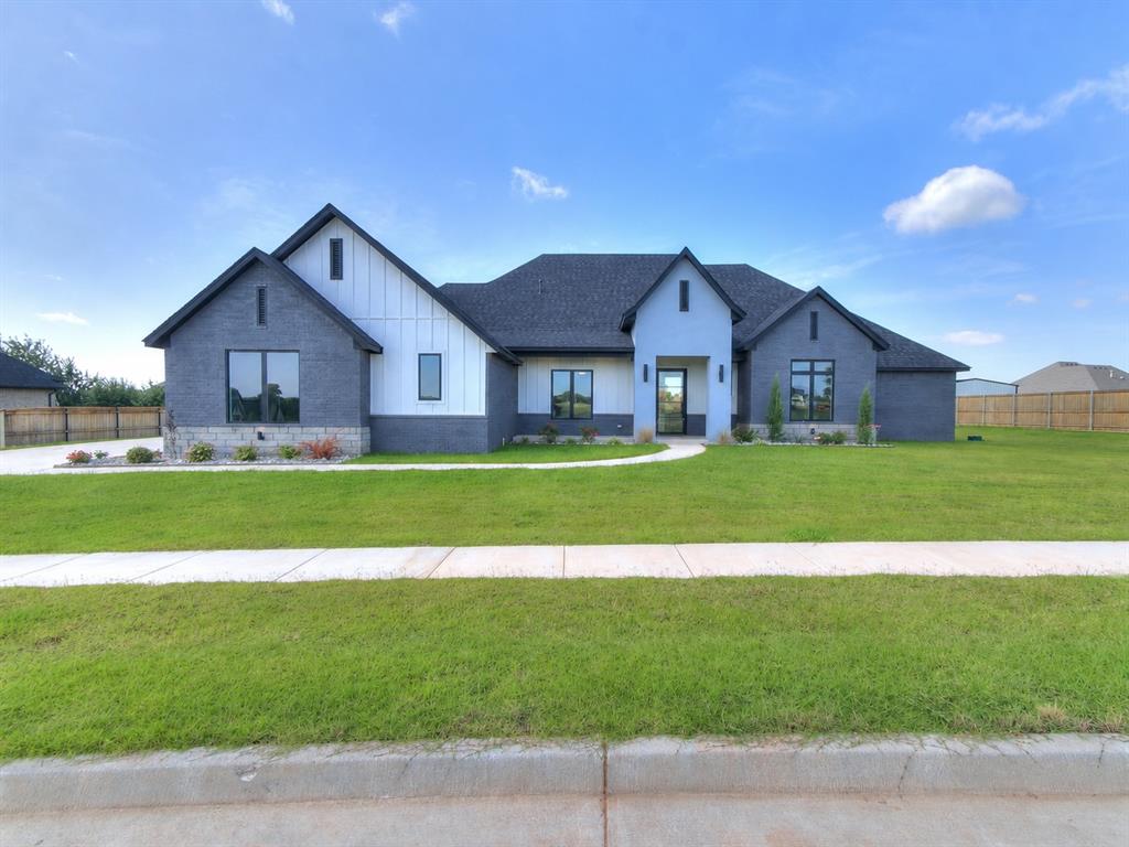 4704 SE 37th Street