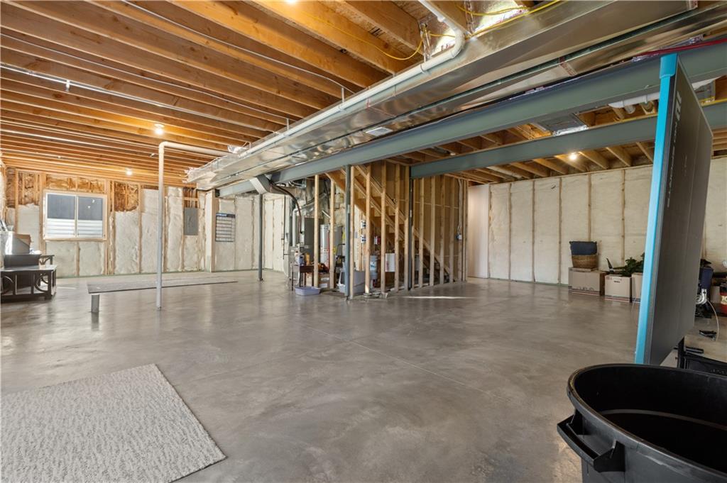10305 N Flora Avenue