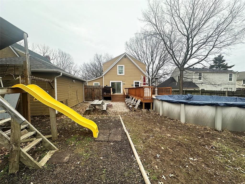 318 N Crysler Avenue