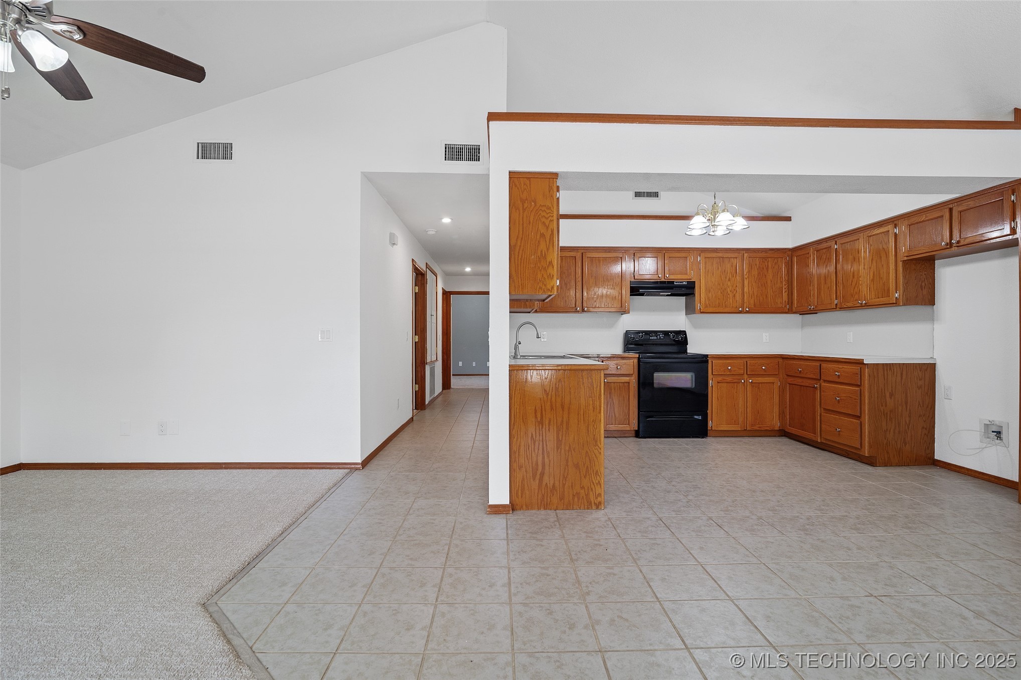 15 W Ridge Way