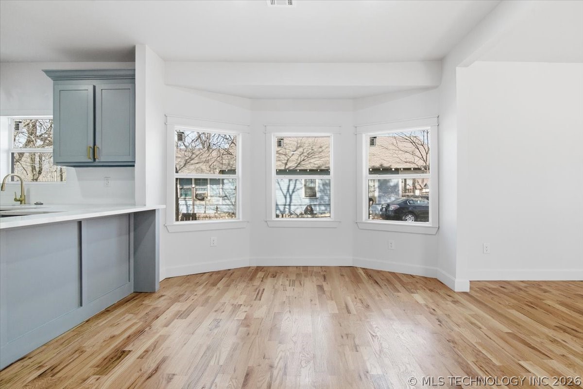 410 S Xanthus Avenue