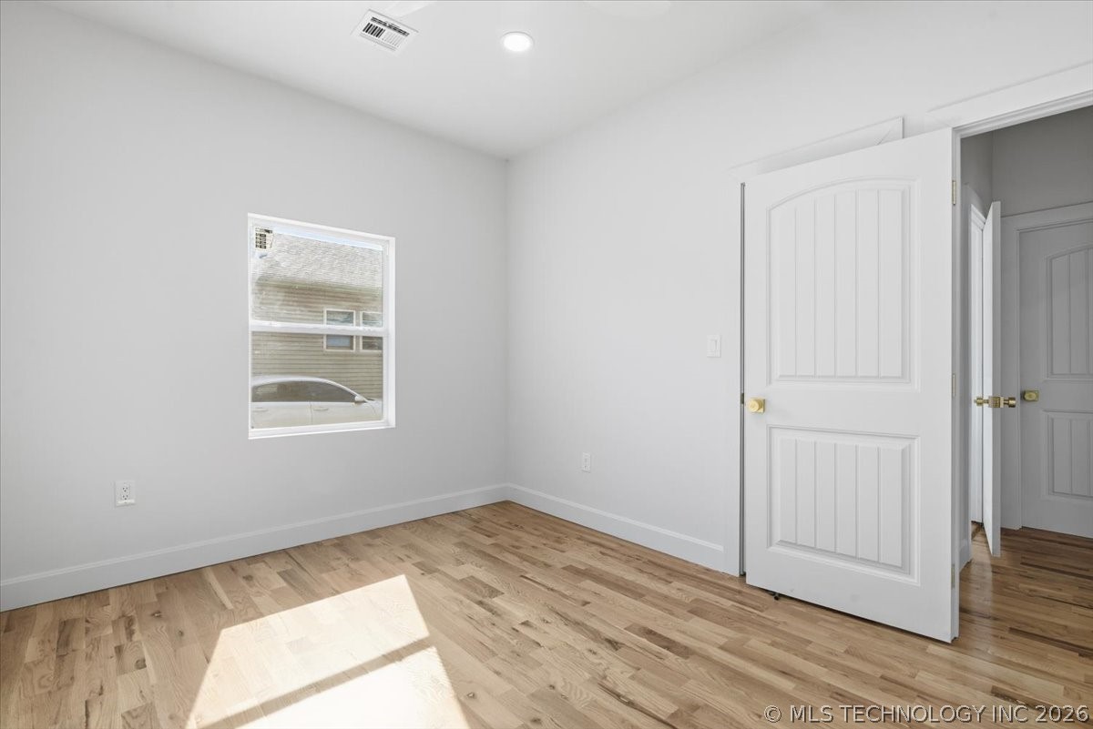 410 S Xanthus Avenue