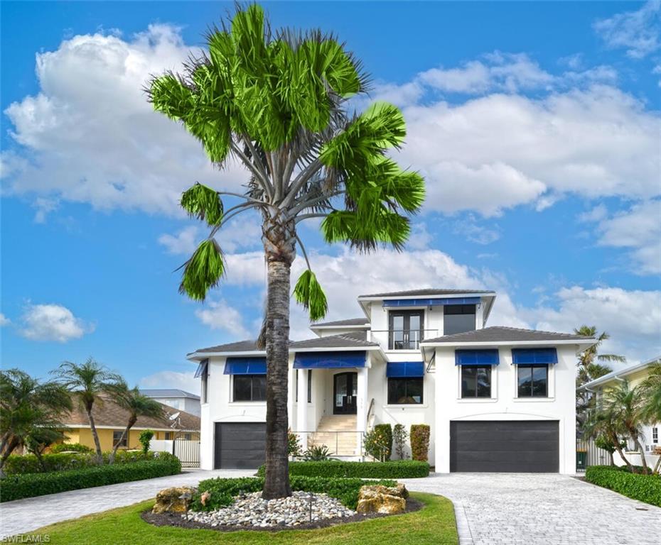 319 Lagoon AVE