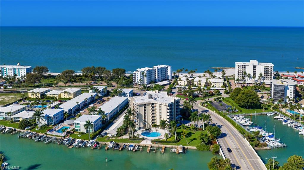 2150 Gulf Shore BLVD N 609