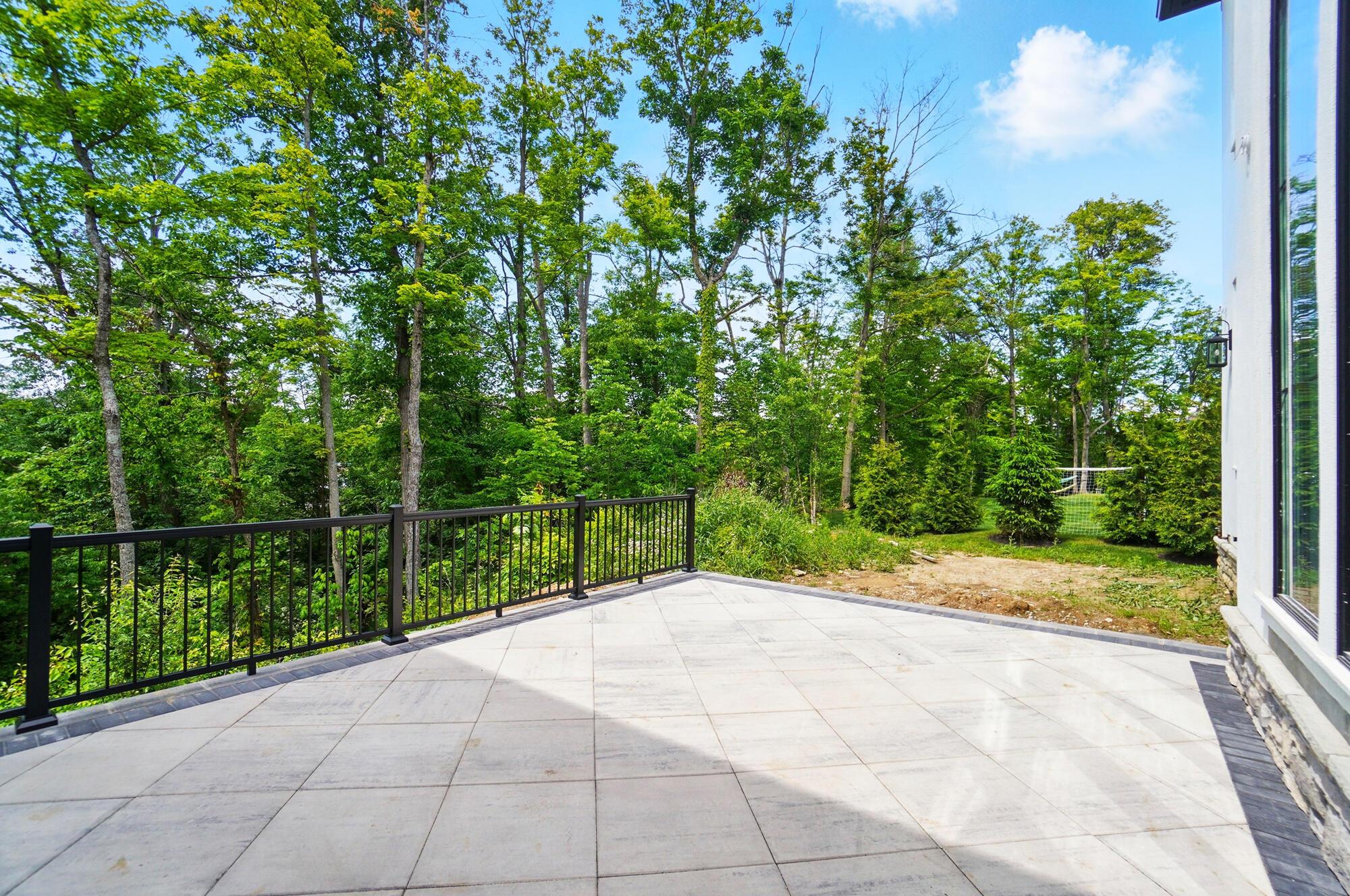 10007 Allen Drive