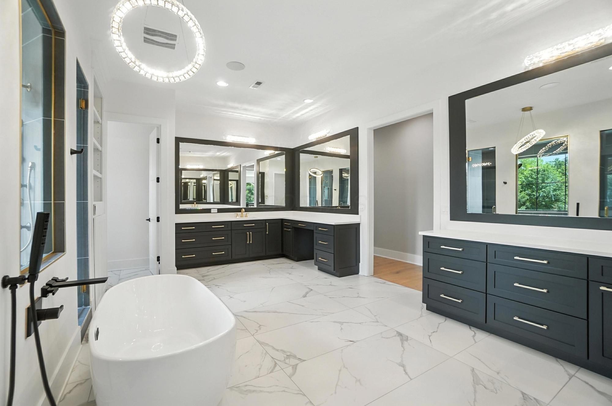 10007 Allen Drive
