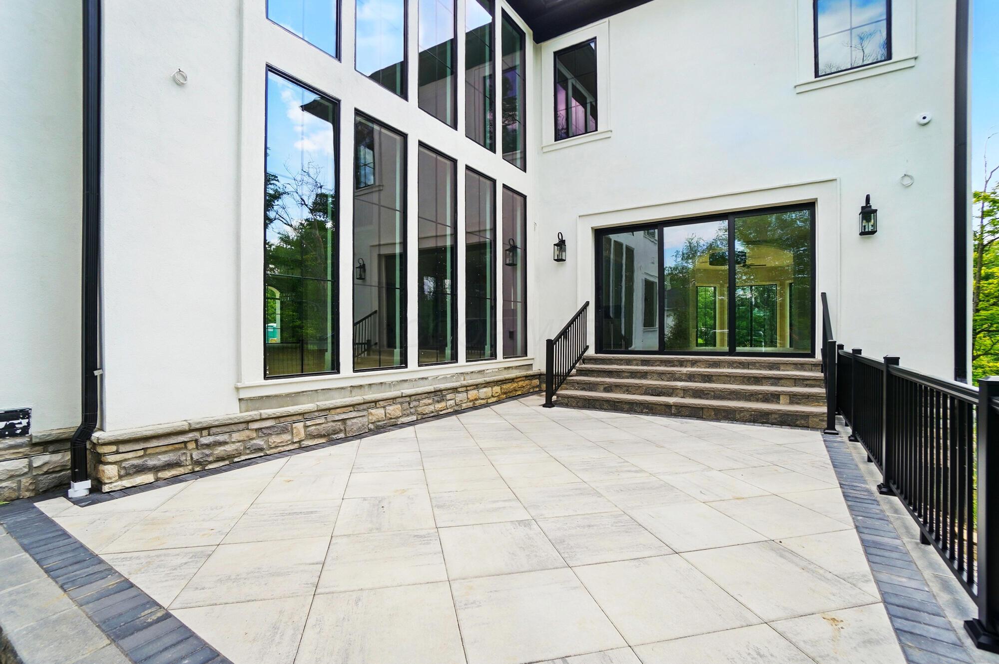 10007 Allen Drive