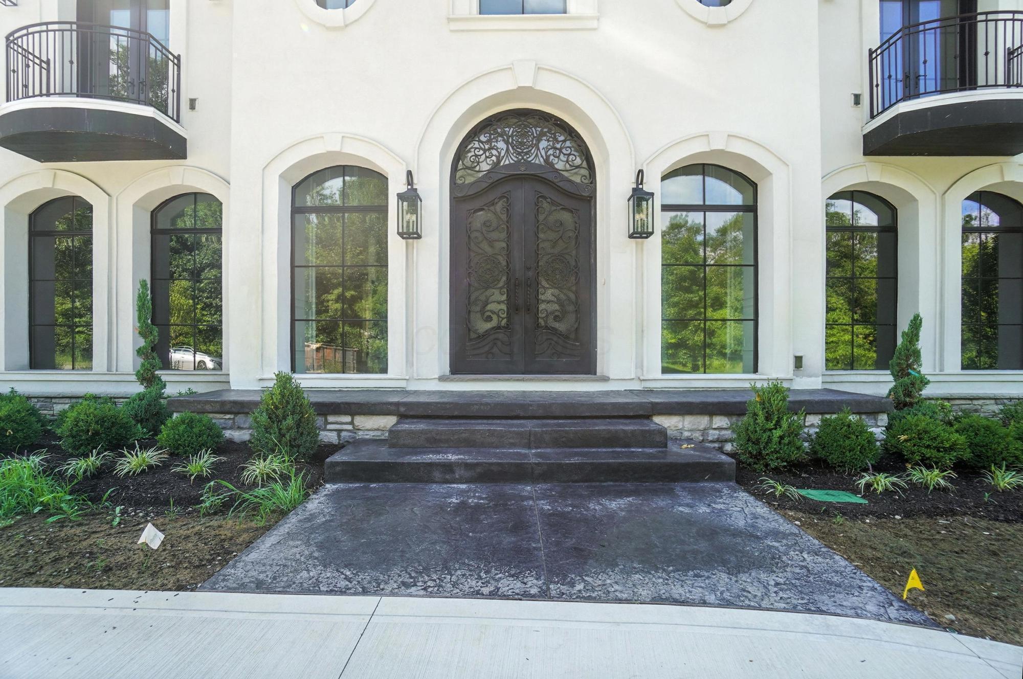10007 Allen Drive