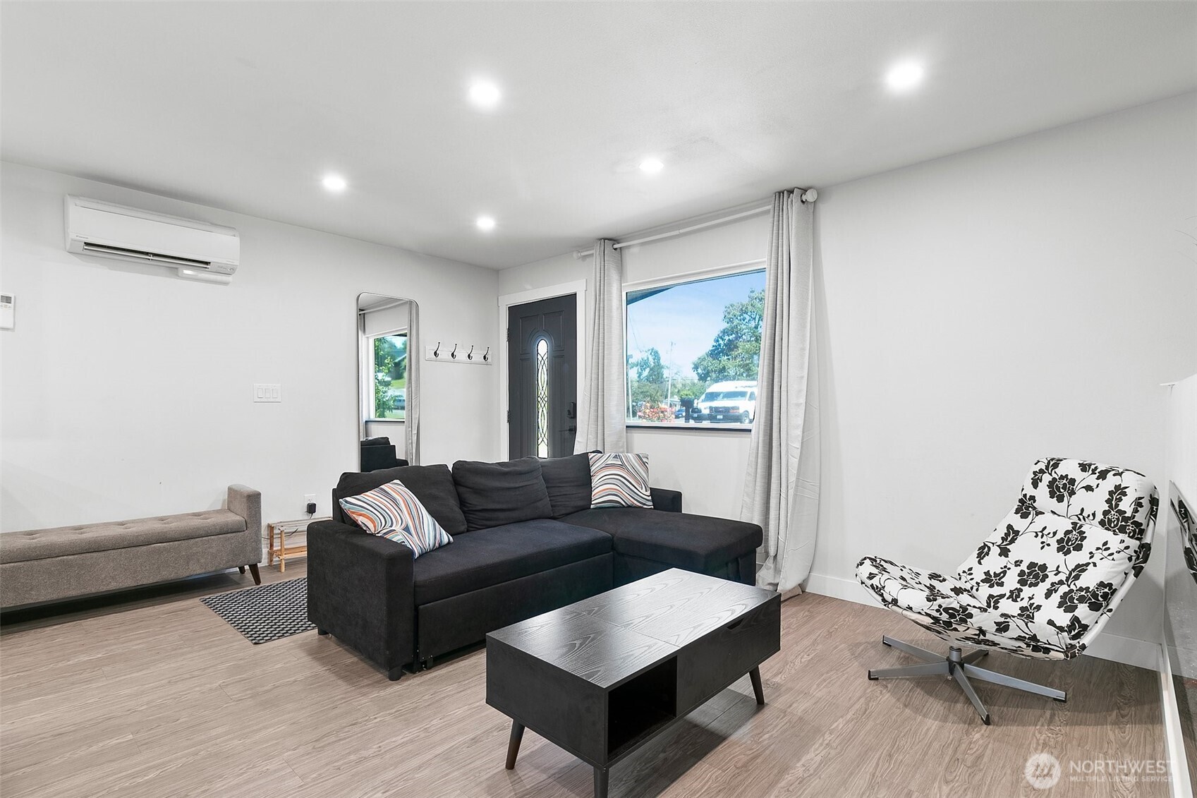 2117 NE 6th Place