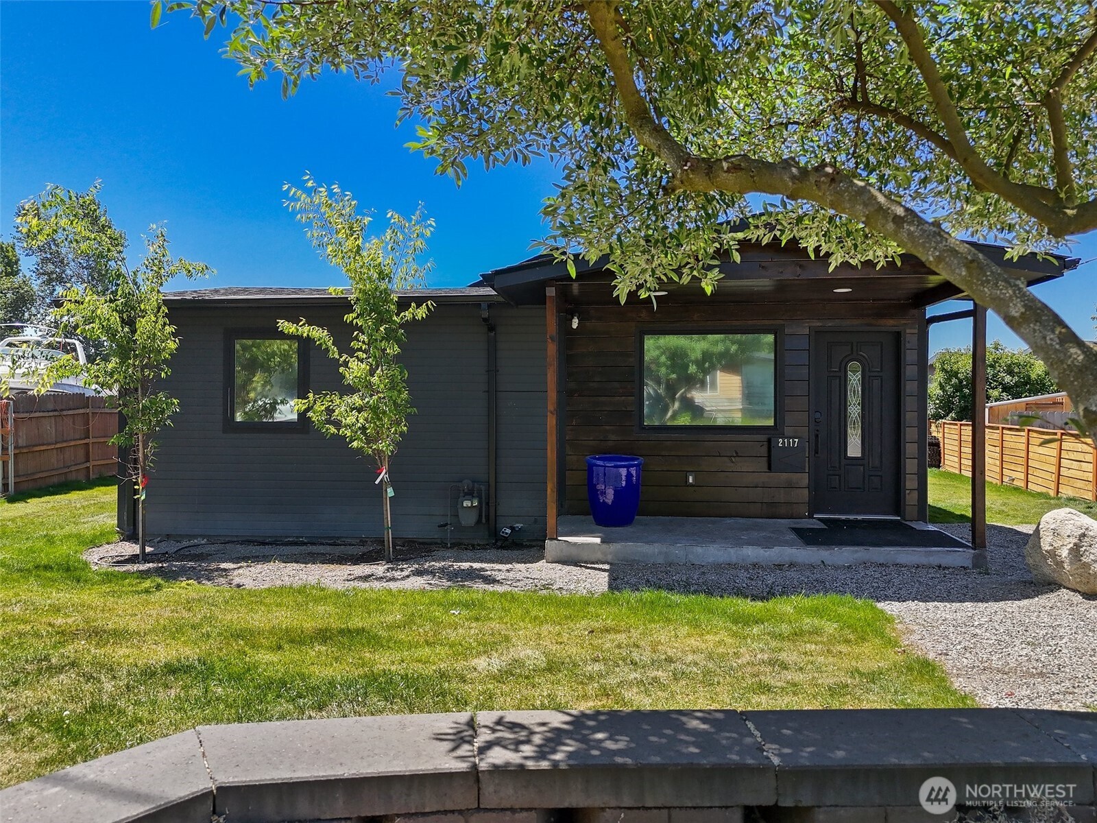 2117 NE 6th Place