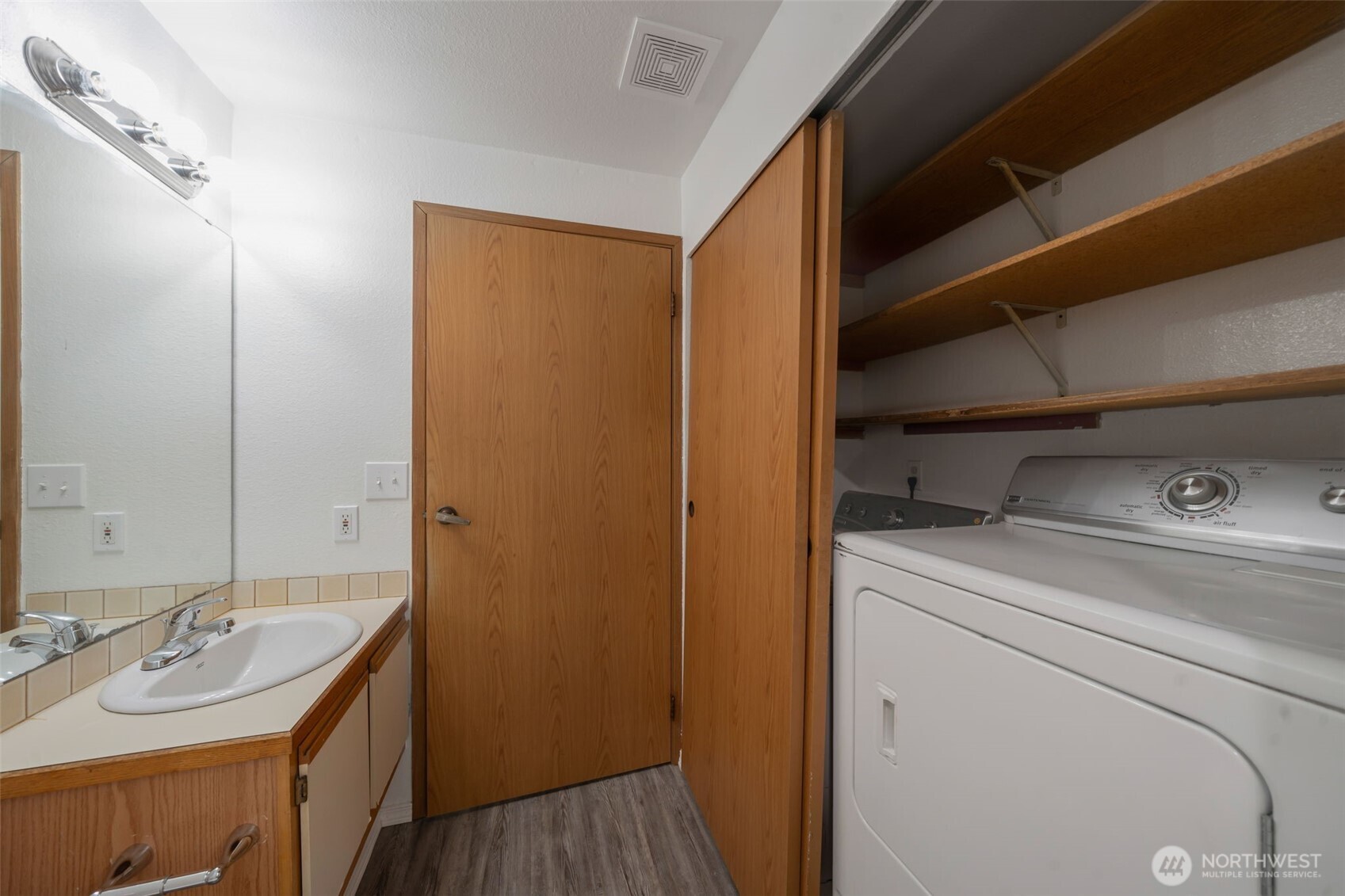 1626 Grant Avenue S Unit: D101