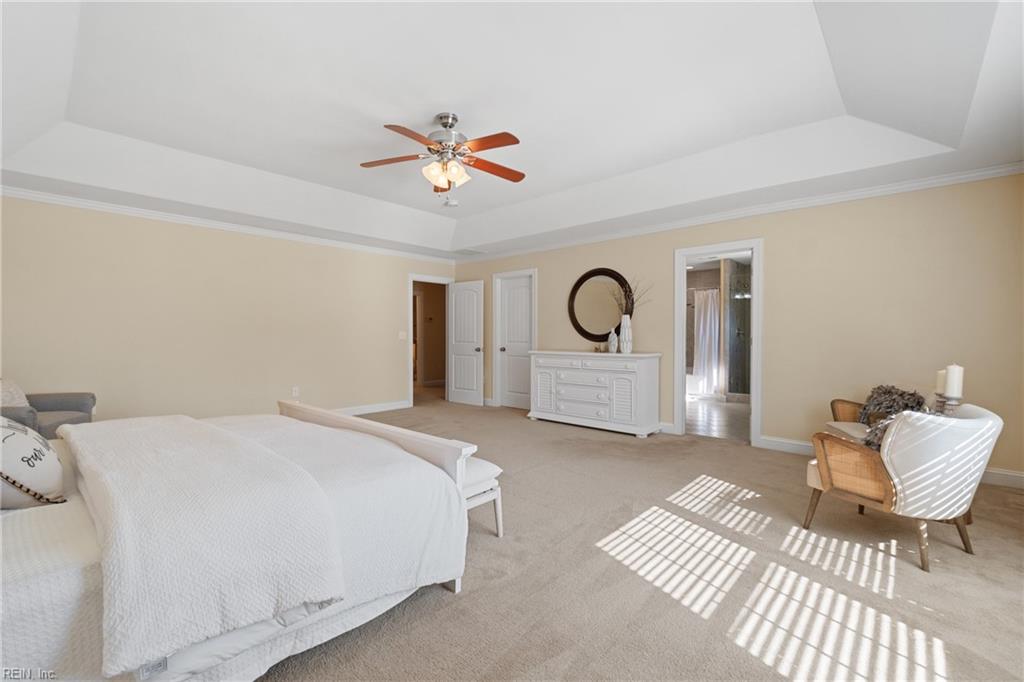 2922 Pretty Lake AVE